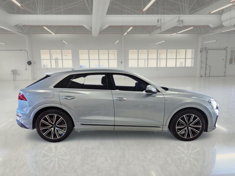 AUDI Q8 45 TDI MHEV 170KW QUATTRO TIPTRONIC S LINE EDITION SUV