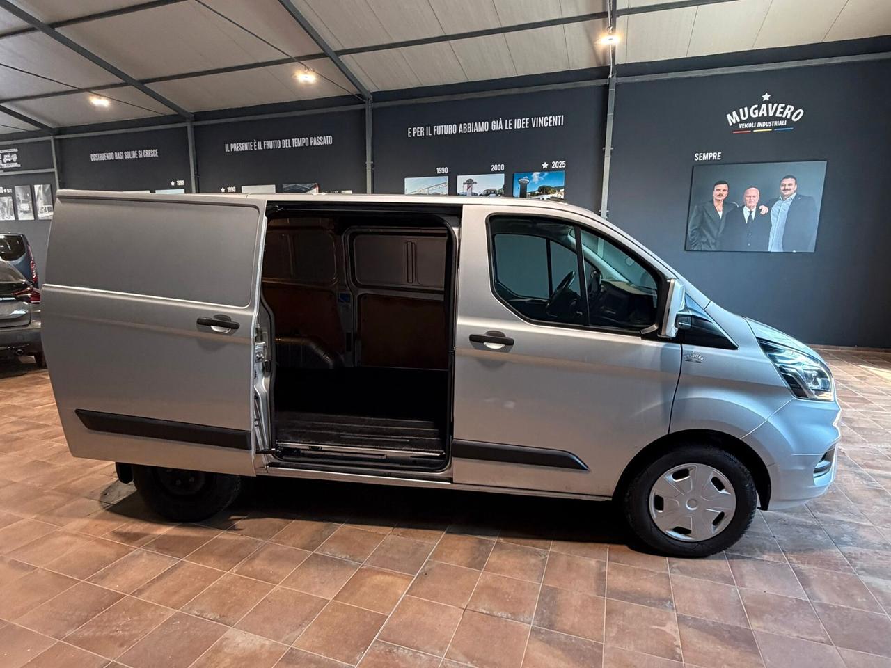 FORD TRANSIT CUSTOM 2.0 L1H1 FURG AUTOMATICO