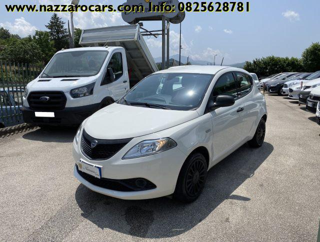 LANCIA Ypsilon 1.0 FireFly 5 porte S&S Hybrid Ecochic Silver