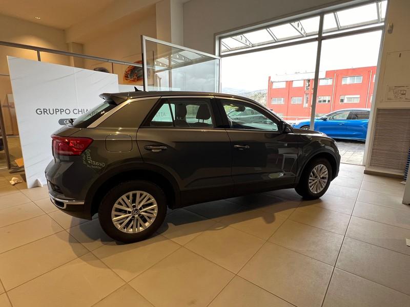 Volkswagen T-Roc 1.0 tsi business 110cv