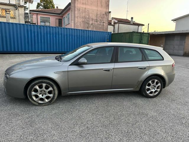 ALFA ROMEO 159 1.9 JTDm Sportwagon senza nessun lavoro da fare