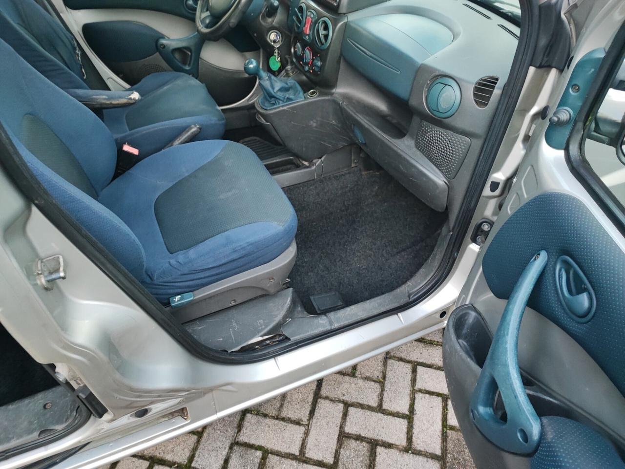 Fiat Doblo 1.9 JTD 5 posti