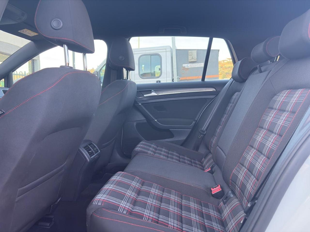 VOLKSWAGEN GOLF 7.5 GTI 2.0TSI 245cv DSG