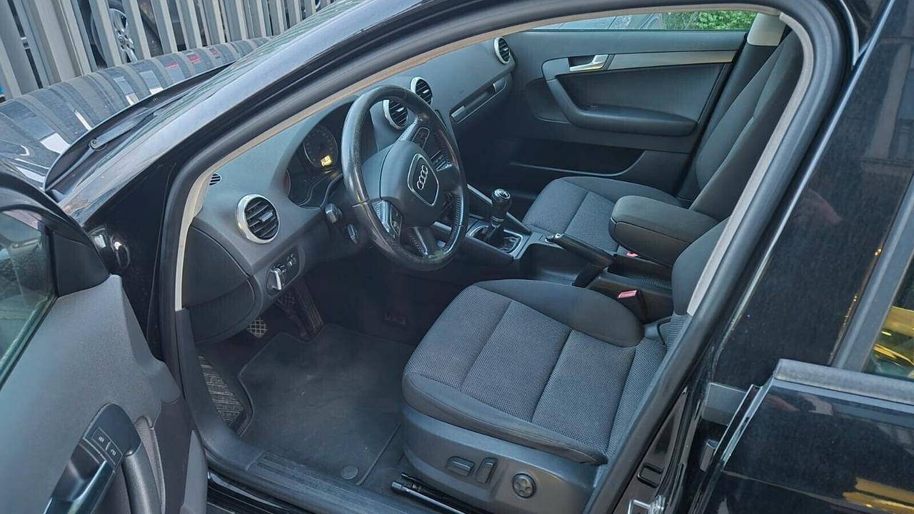 Audi A3 SPB 2.0 TDI AMBITION -2012 -MOLTO BELLA