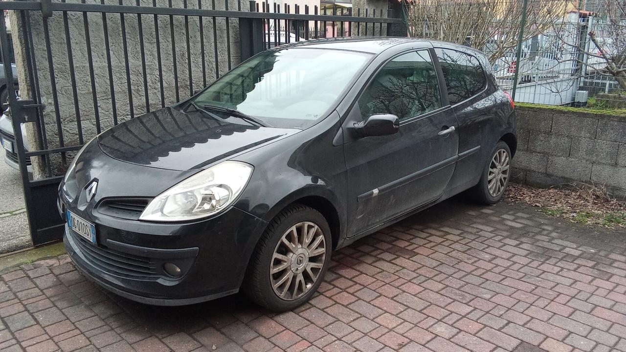 Renault Clio 1.4 16V 3 porte Le Iene