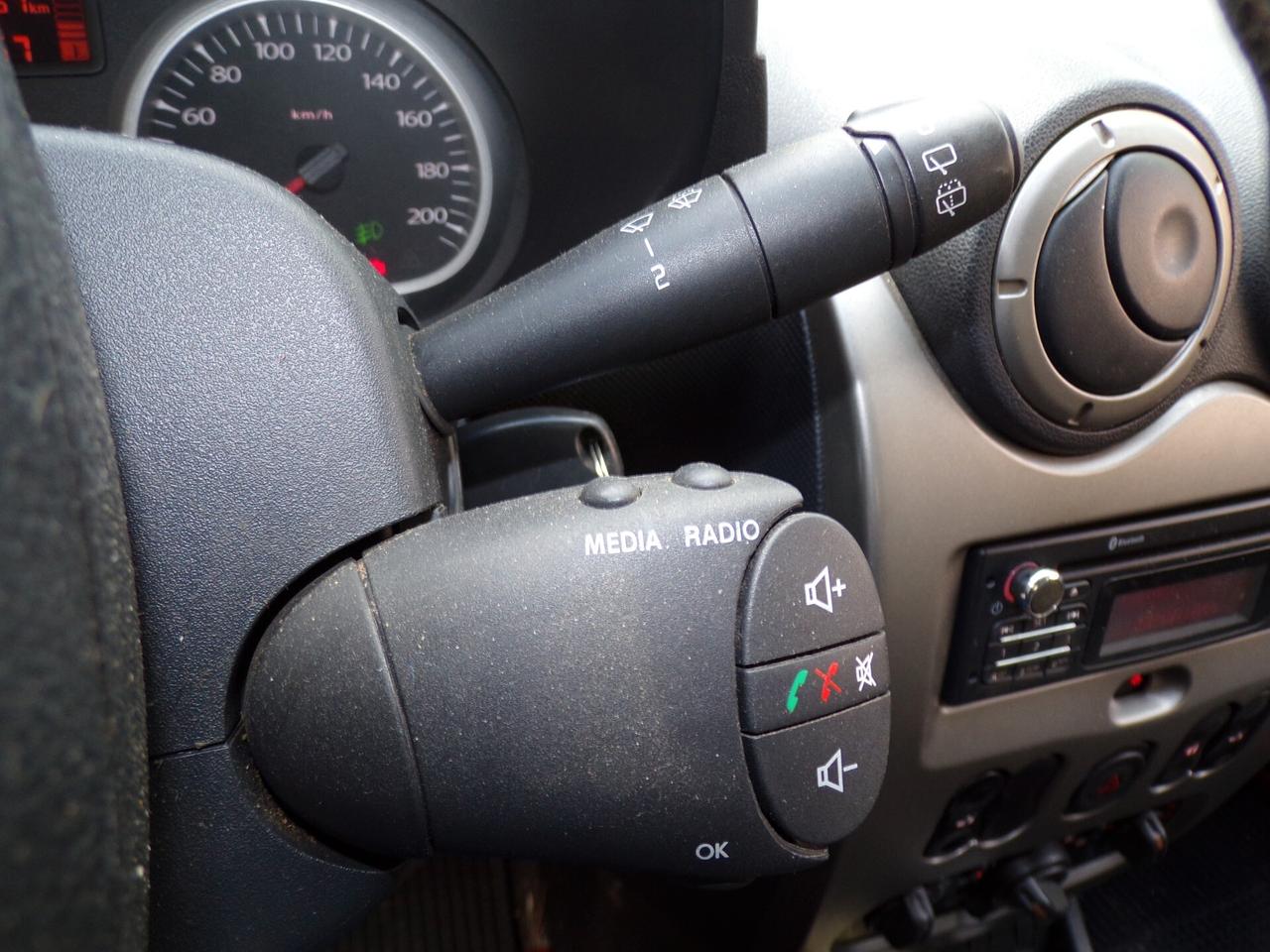 DACIA DUSTER LAUREATE DEL 2013 CON 108.000 KM UNIPROPRIETARIO