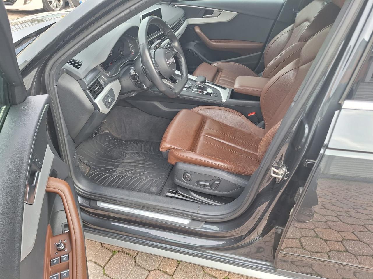 Audi A4 45 TFSI quattro S tronic Business Sport