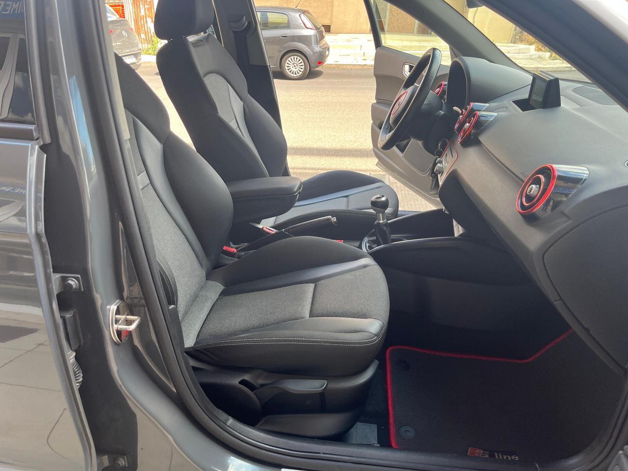 Audi A1 SPB 1.4 TDI S-Line 5 Posti