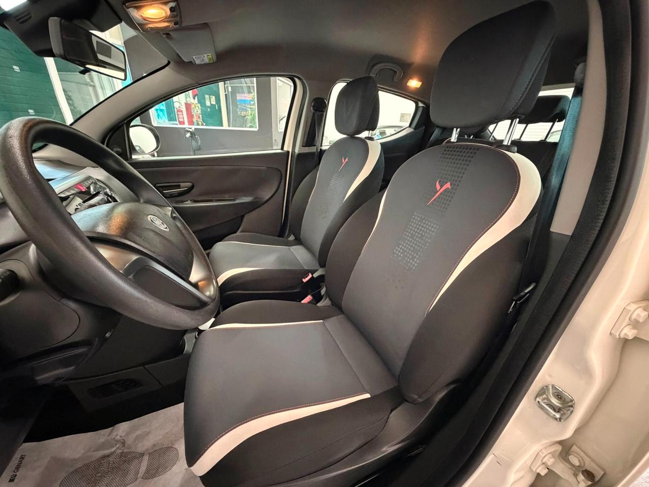 Lancia Ypsilon 1.3 MJT 16V 95 CV 5 porte S&S Gold
