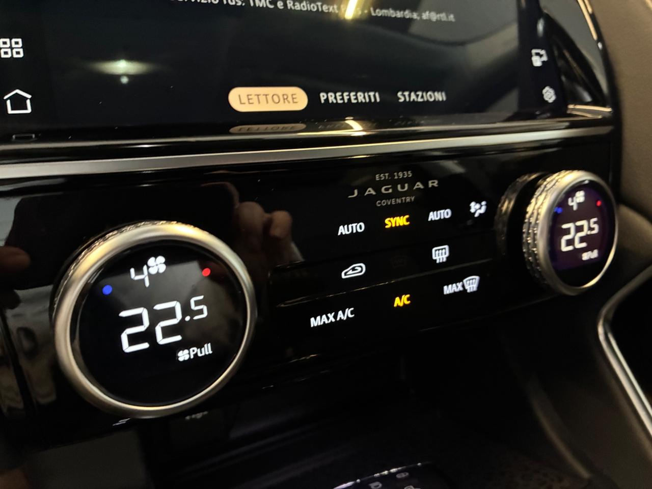 Jaguar E-Pace 2.0d i4 fwd 163cv Aziendale