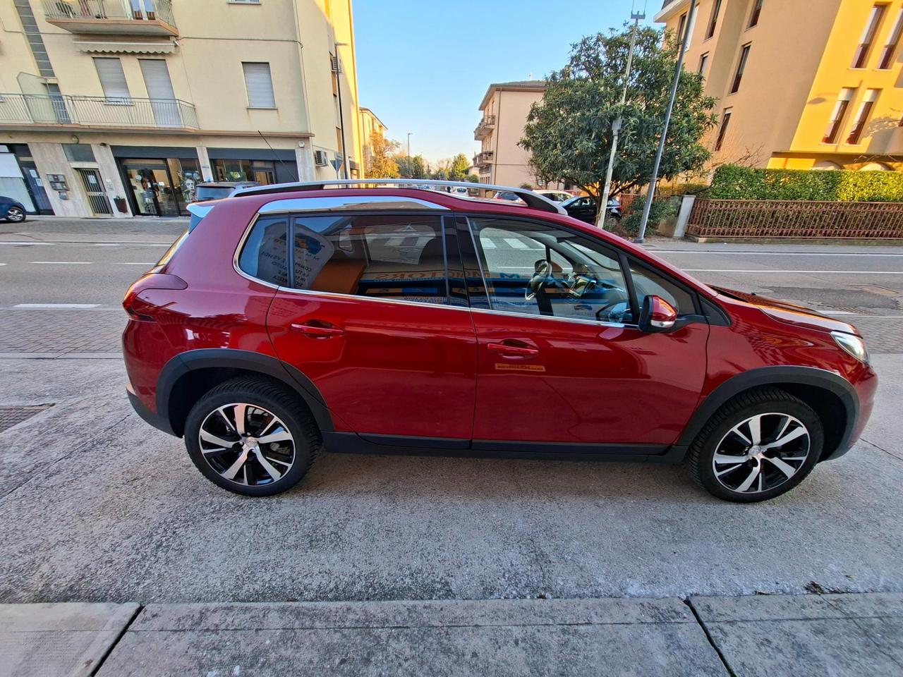 Peugeot 2008 2008 1.5 bluehdi Allure s&s 120cv eat6