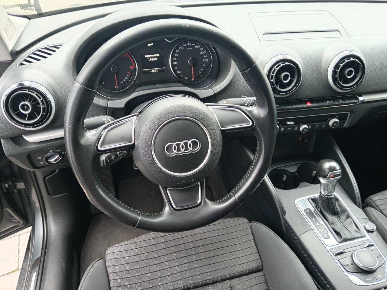 Audi A3 SPB 1.6 TDI 105 CV tip tronic