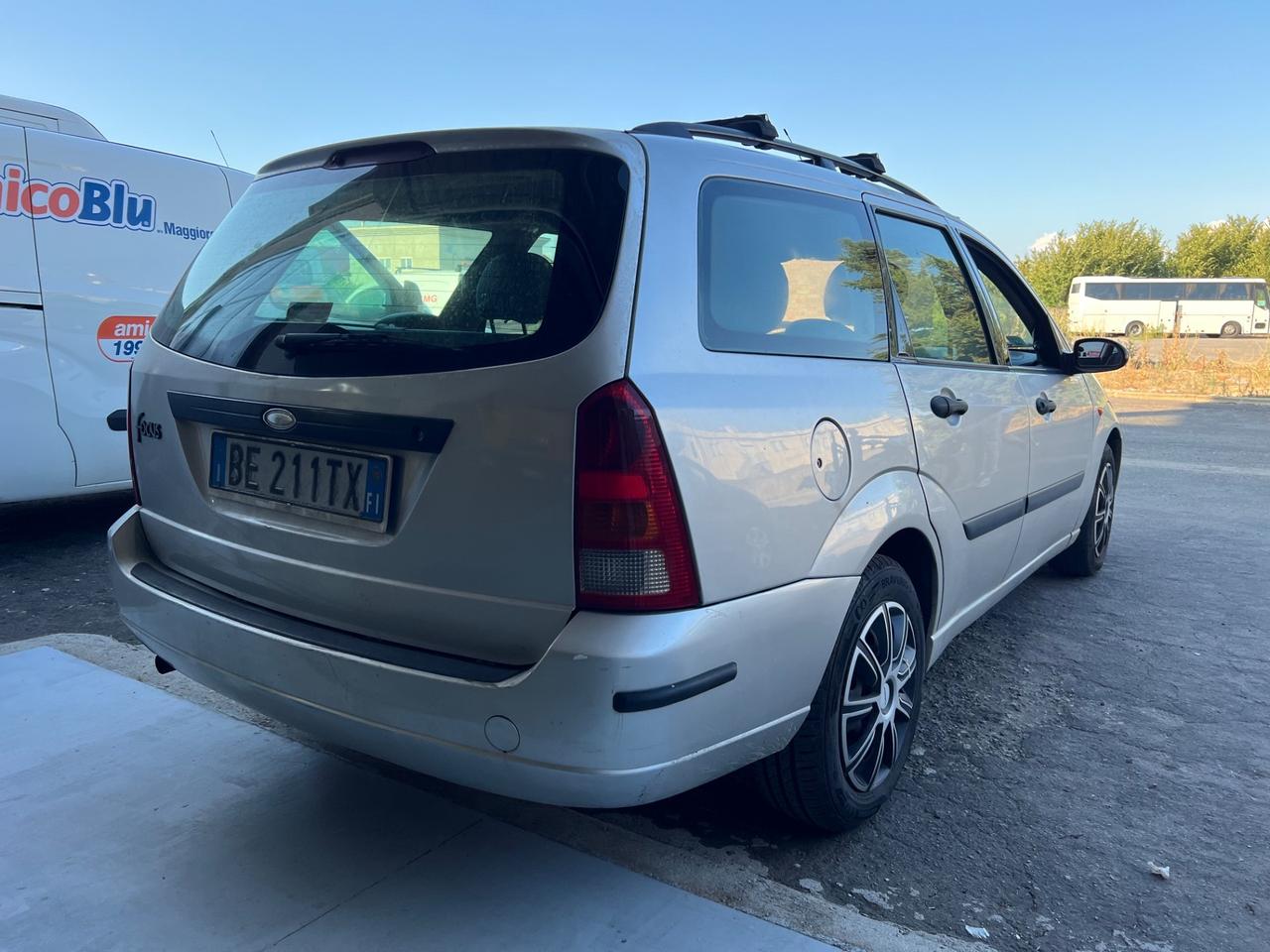 Ford Focus 1.6i 16V cat SW Ambiente