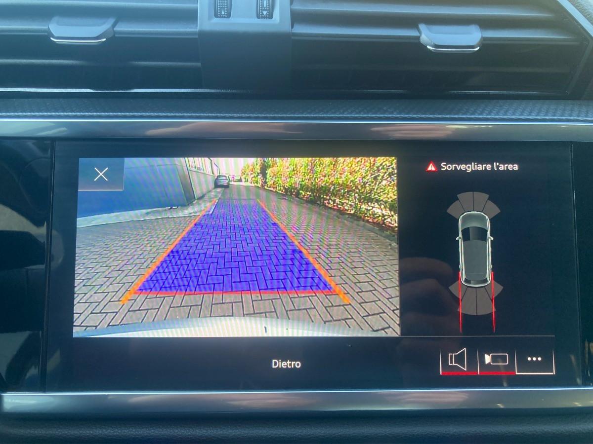 AUDI Q3 45 1.4 tfsi e Business s-tronic