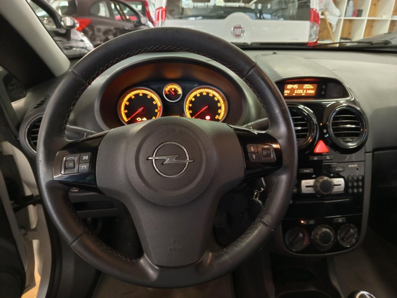 Opel Corsa 1.2 BENZINA-GPL, 156 Mila chilometri ok neopatentati