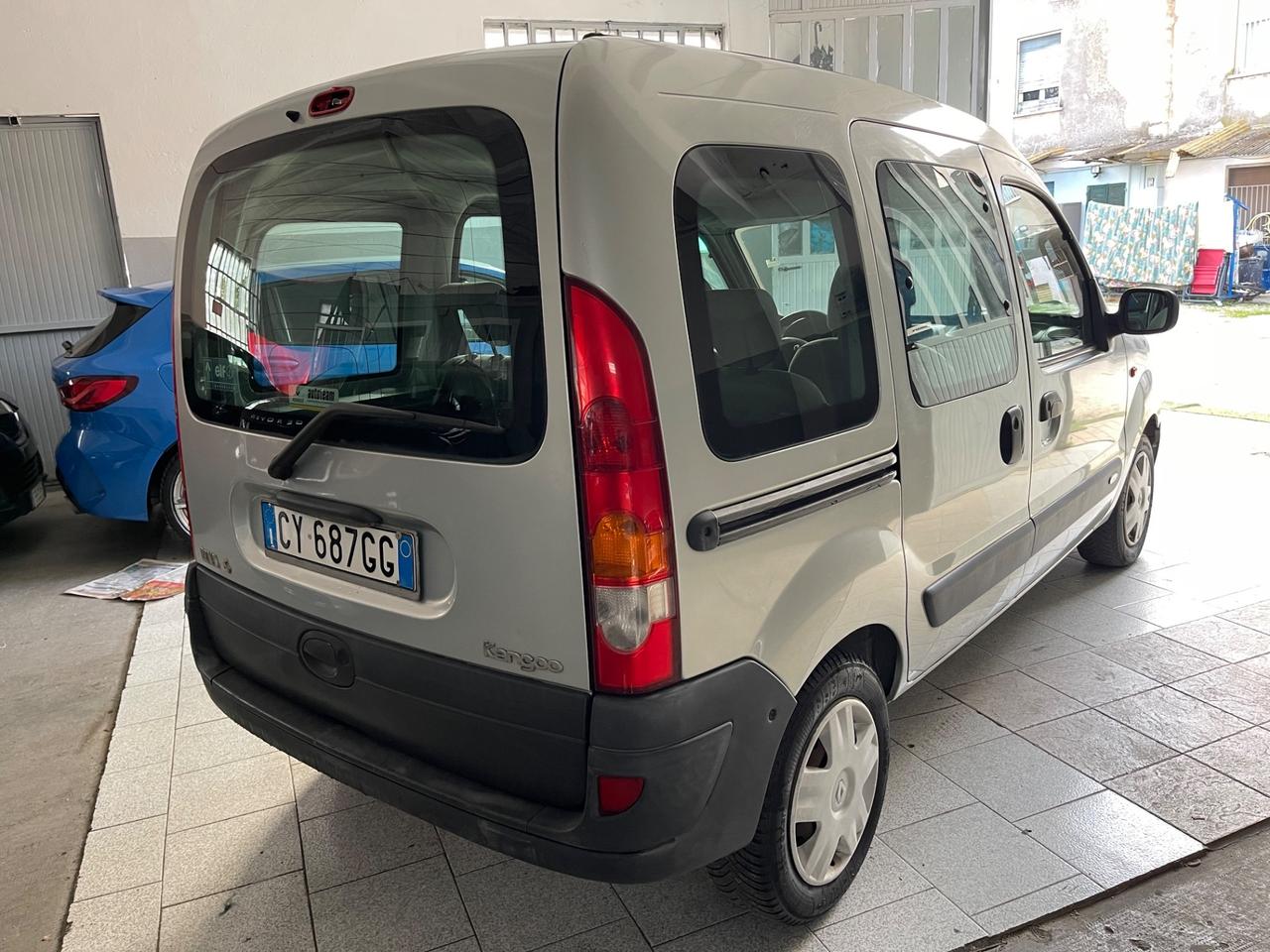Renault Kangoo 1.5 dCi/82CV 5p. Privilège