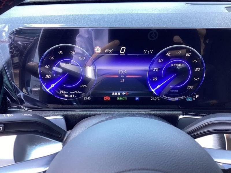 Mercedes-Benz EQB 250+ AMG Line Advanced