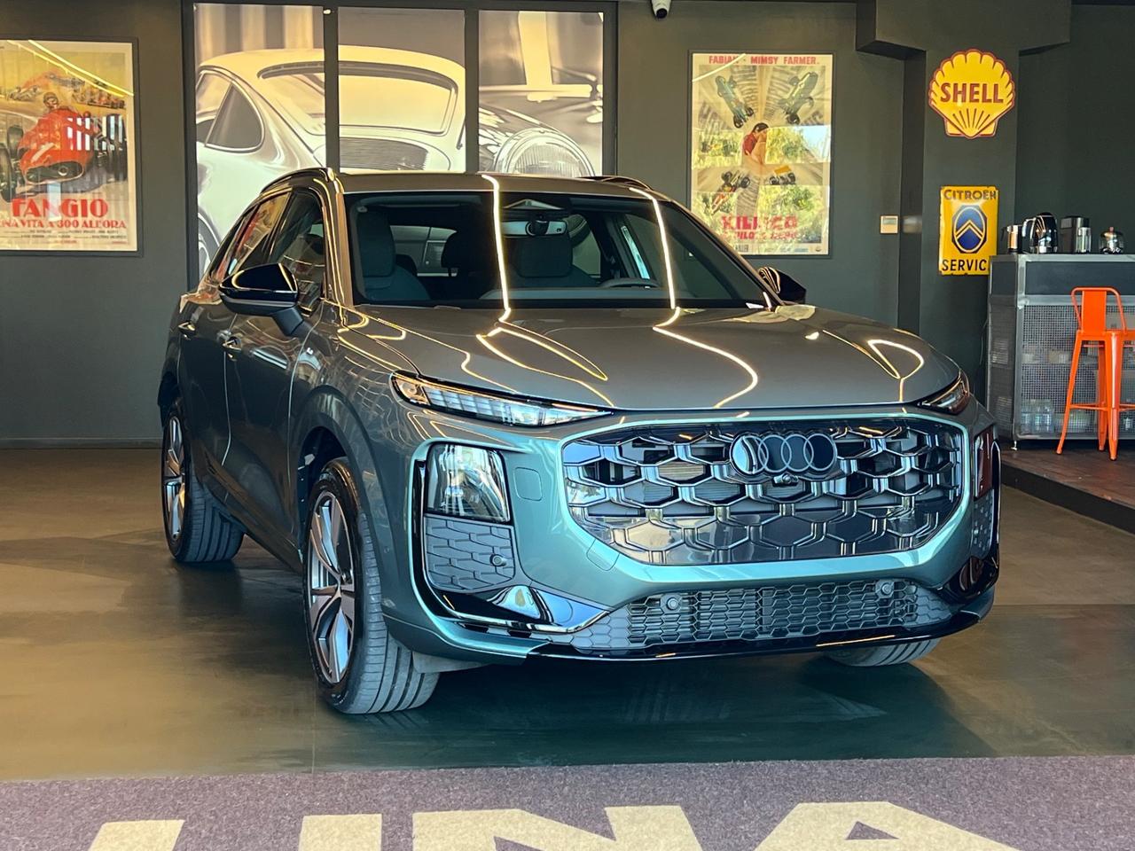 Audi Q3 S line edition quattro NUOVO MODELLO !