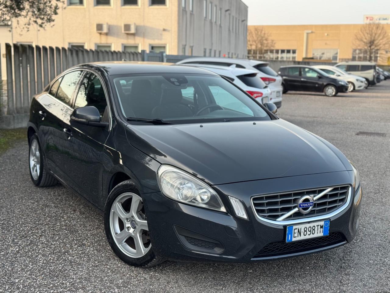 Volvo S60 D3 2.0D 163cv Automatico Summum