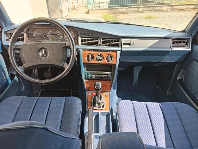 MERCEDES 190 2.6 E cat