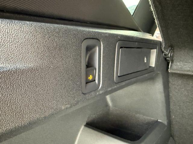 VOLKSWAGEN Tiguan 2.0 TDI DSG 4MOTION R-Line Plus Pano GANCIO DCC 20