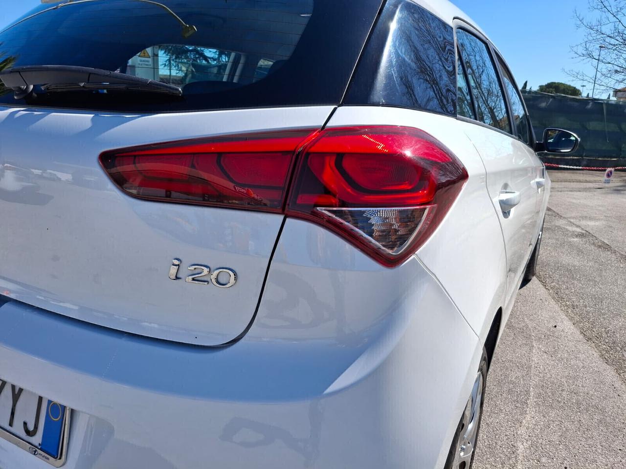 Hyundai i20 1.1 CRDi-*DIESEL EURO 6*NEOPATENTATI*