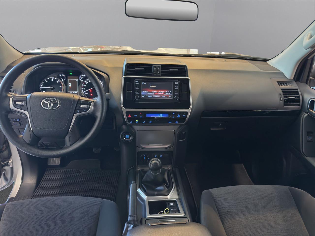 Toyota Land Cruiser 3p 2.8 d-4d N1