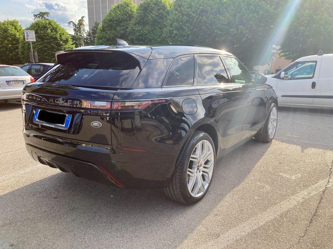 Land Rover Range Rover Velar D 240 R-Dynamic SE