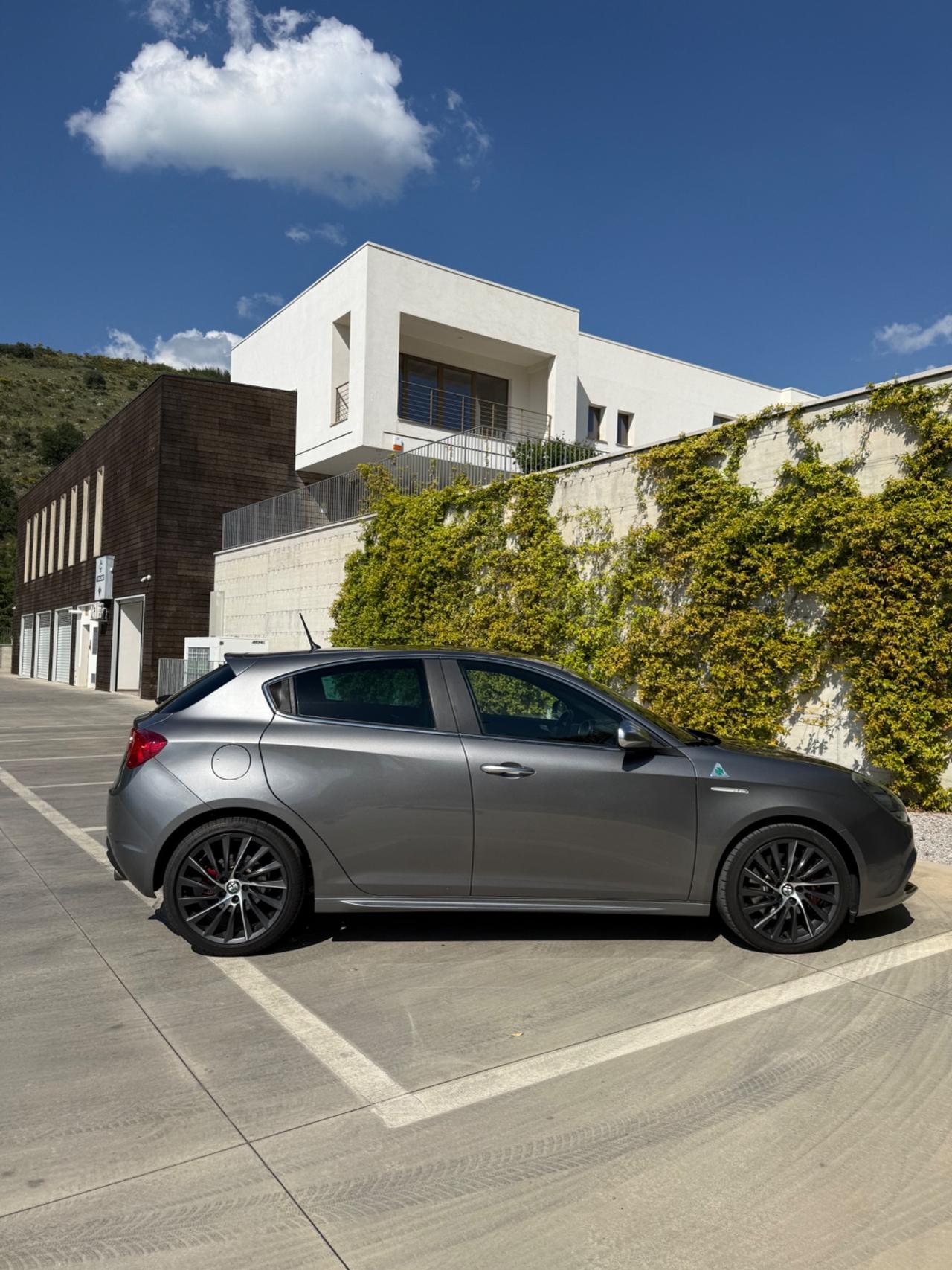 Alfa Romeo Giulietta 1750 TBi Quadrifoglio Verde