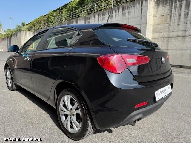 Alfa Romeo Giulietta 1.6 JTDm-2 Distinctive