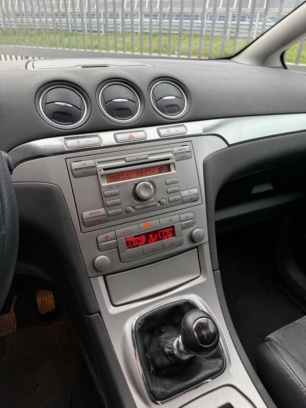 Ford S-Max 1.8 TDCi 125CV Titanium