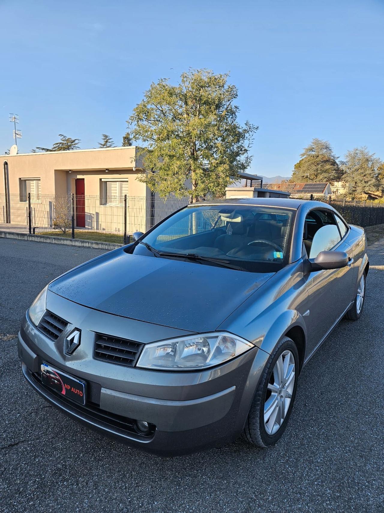 Renault Megane cabriolet NEOPATENTATI
