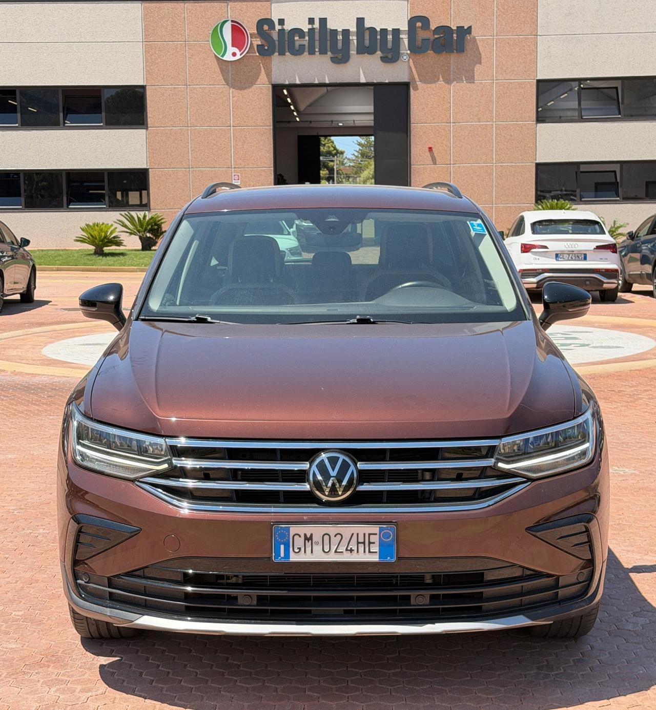 Volkswagen Tiguan 2.0 TDI 150 CV Life – Comfort, Spazio e Prestazioni