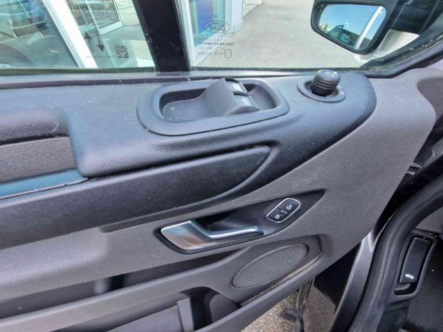 FORD Transit Custom 300 2.0 EcoBlue 130 PL-DC Furgone Trend