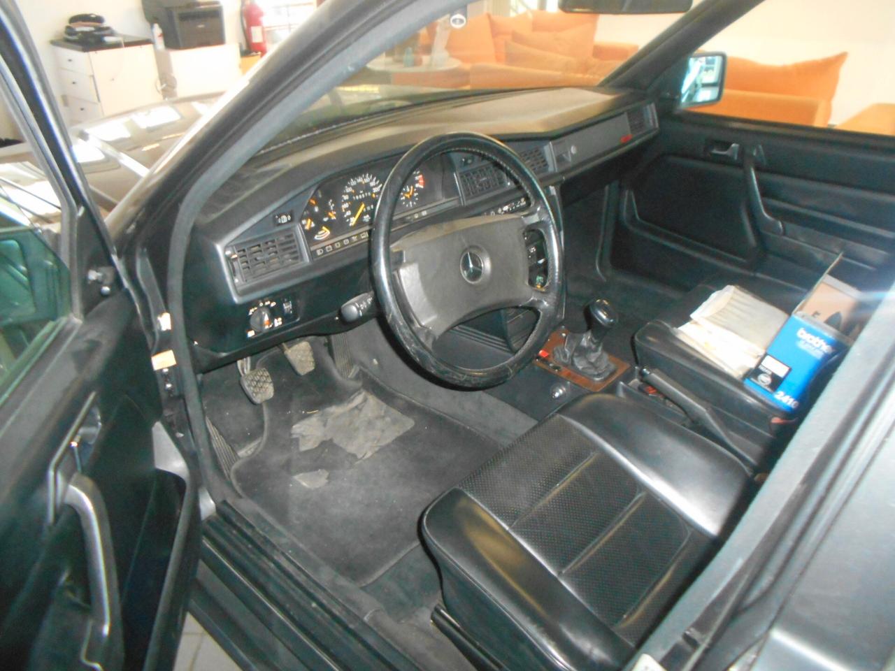 Mercedes-benz 190 2.3 E-16