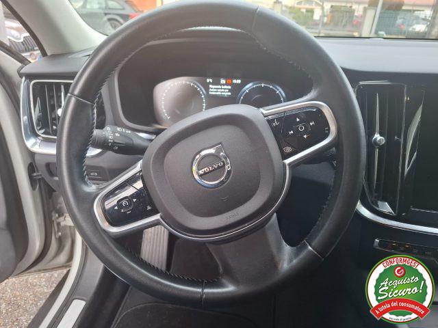 VOLVO V60 Cross Country B4 (d) AWD Geartronic Business Pro Line