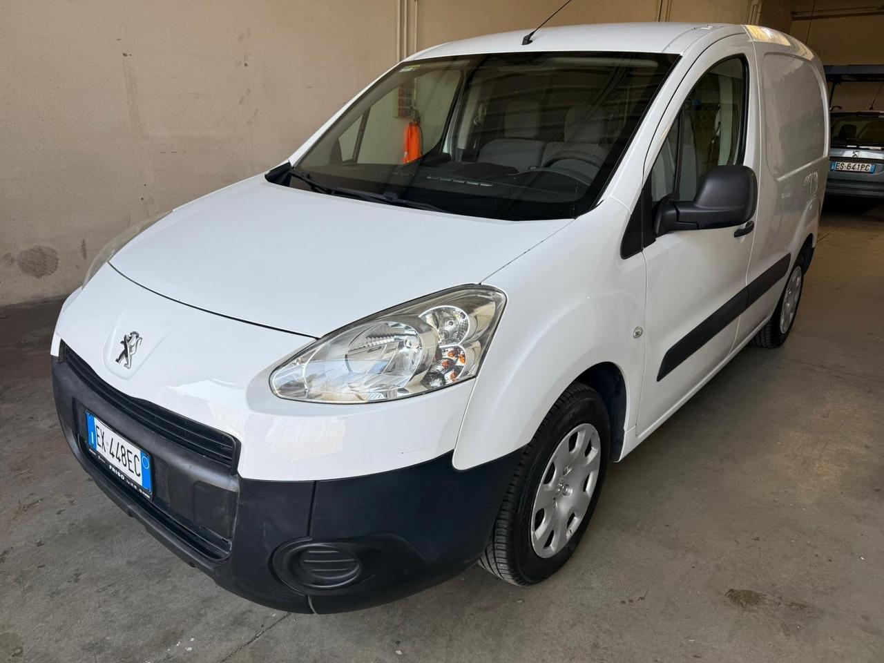 Peugeot partner GANCIO TRAINO 1150kg