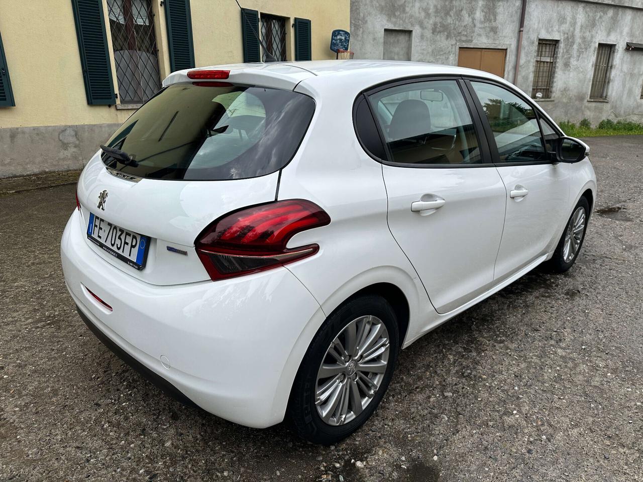 Peugeot 208 1.2 PureTech 82 5 porte Allure