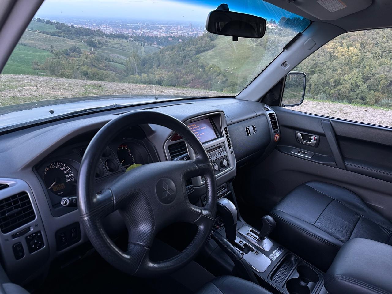 Mitsubishi Pajero 3.5i GDI V6 24V cat 5p. GLS2 7 posti