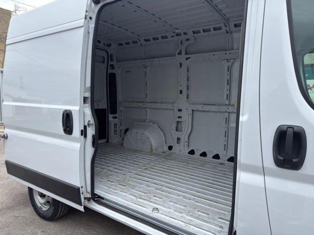 PEUGEOT Boxer 35 2.2 BlueHDi FAP L2H2