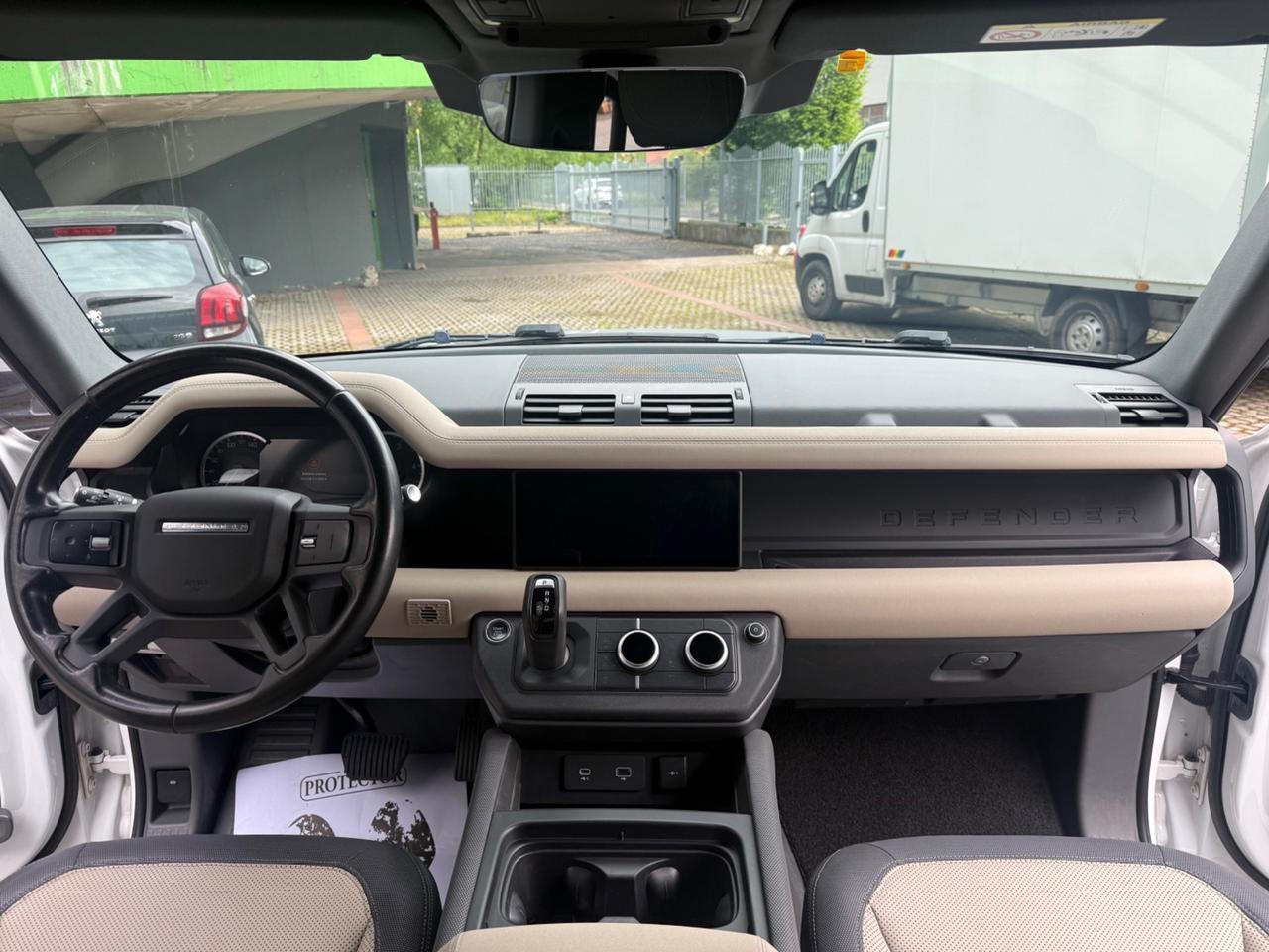 Land Rover Defender 110 3.0D I6 250 CV AWD Auto X-Dynamic HSE
