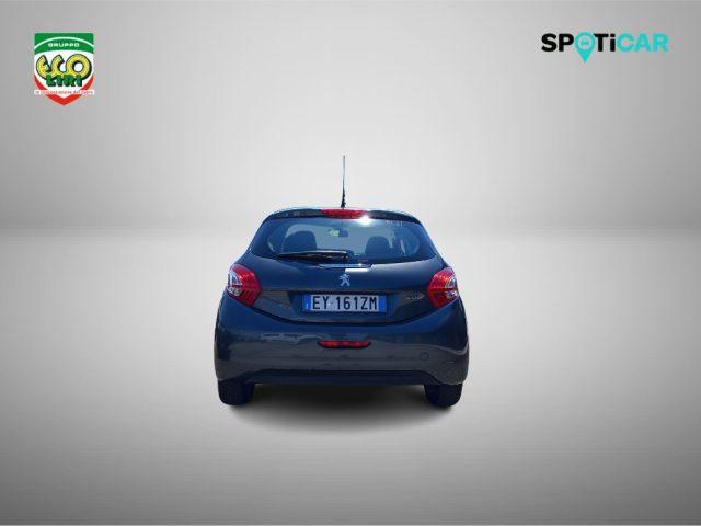 PEUGEOT 208 1° serie PureTech 82 5 porte Allure