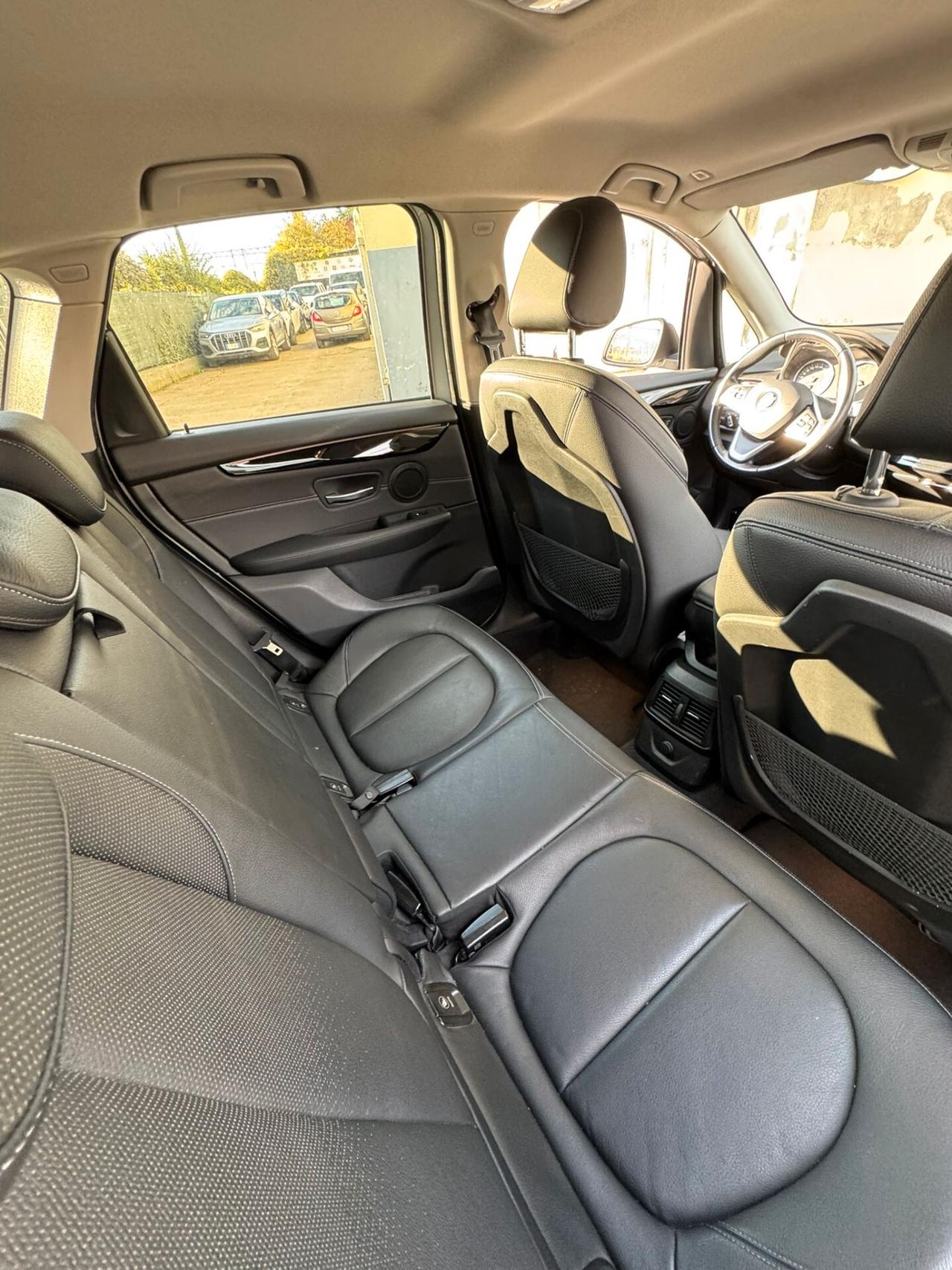 Bmw 218 218d Active Tourer Luxury