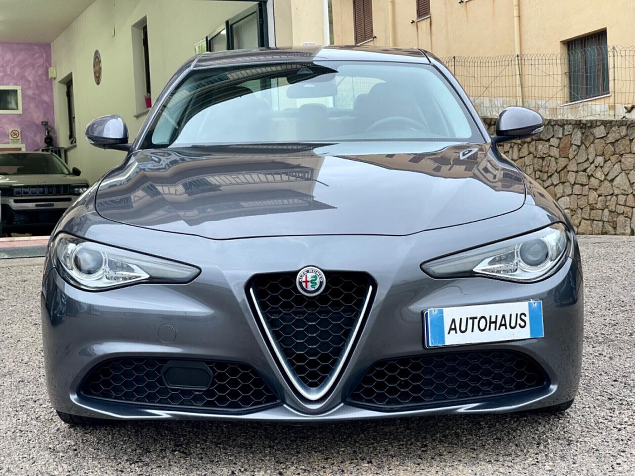 Alfa Romeo Giulia 2.2 Jtdm 180cv Q2 AT8 Super R19/LED