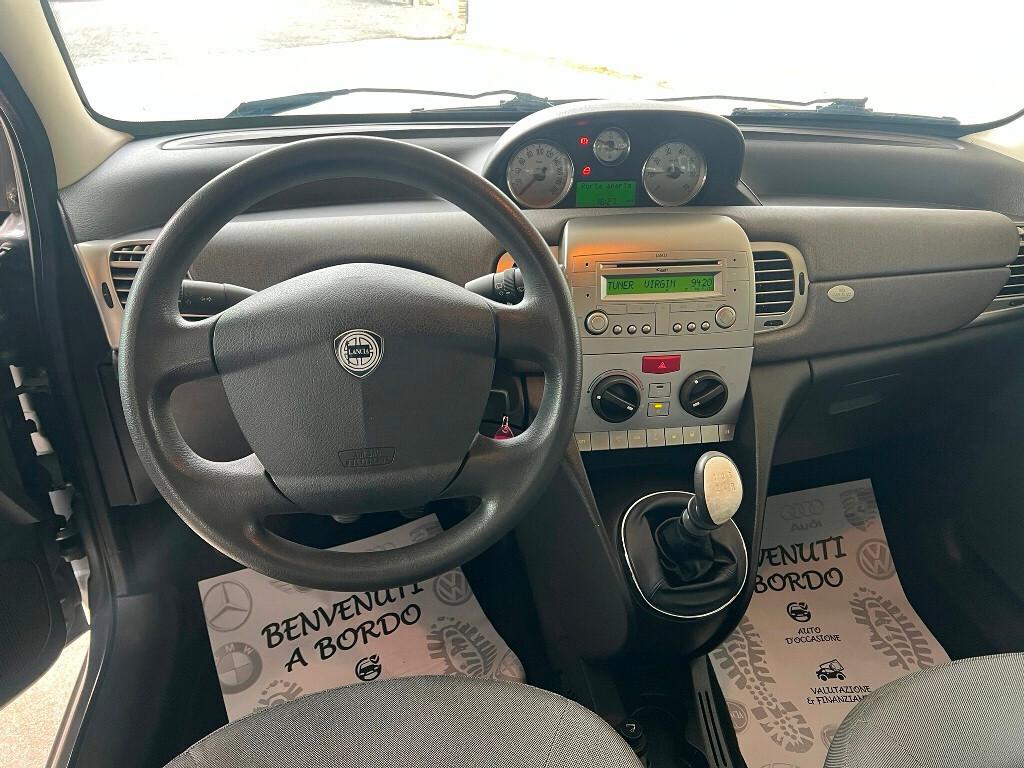 Lancia Ypsilon Oro 1.2 60 CV