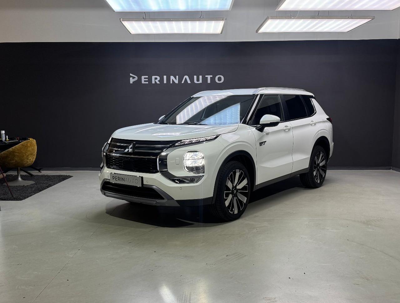 Mitsubishi Outlander 2.4 phev Intense con 8 Anni di Garanzia