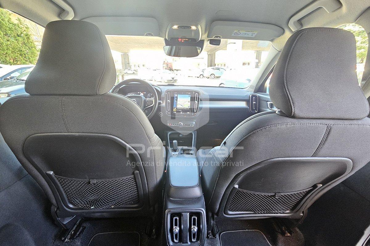 VOLVO XC40 D3 Geartronic Momentum Pro