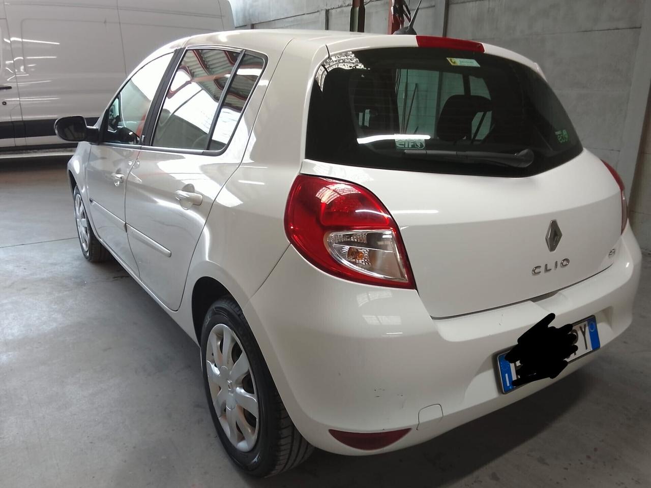 Renault Clio 1.5 TDCI 5PORTE ok Neo