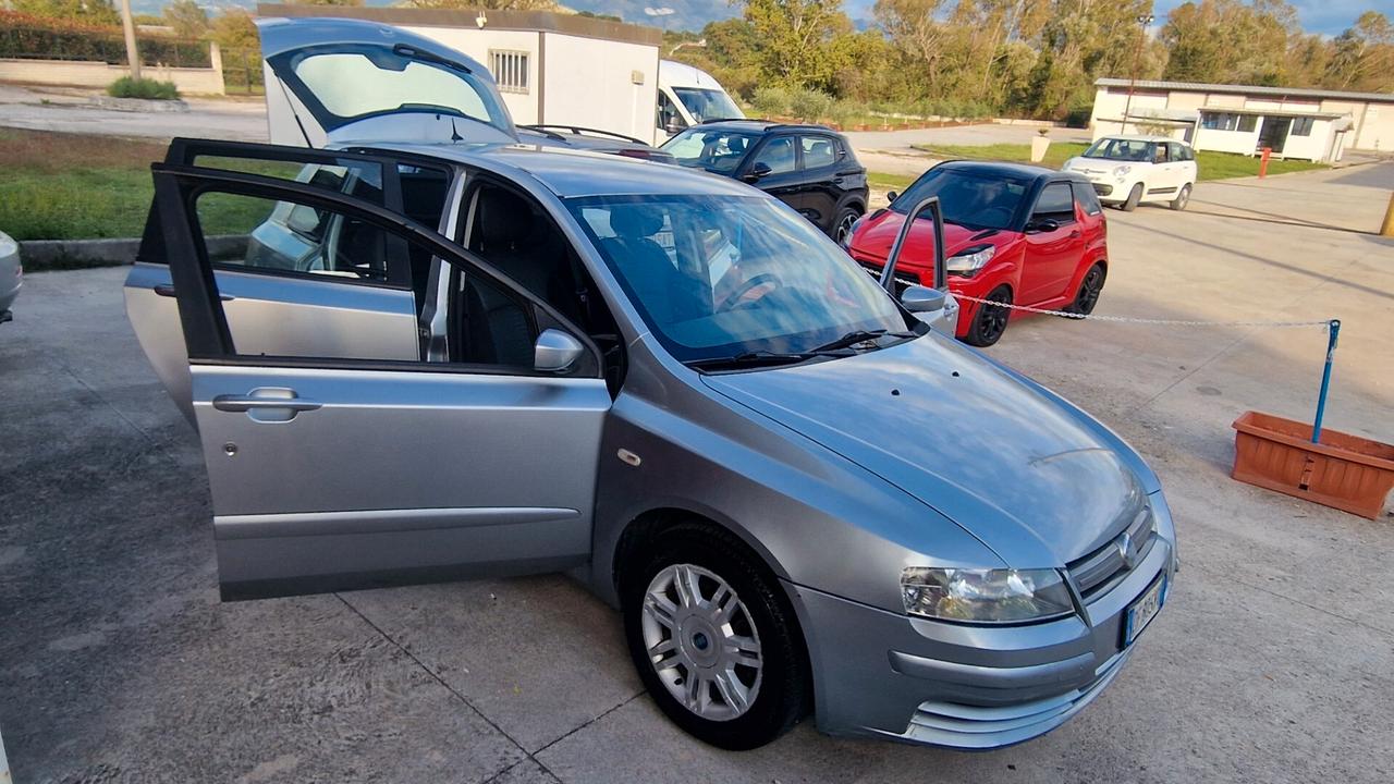Fiat Stilo 1.9 MJT 120 CV 5 porte Dynamic