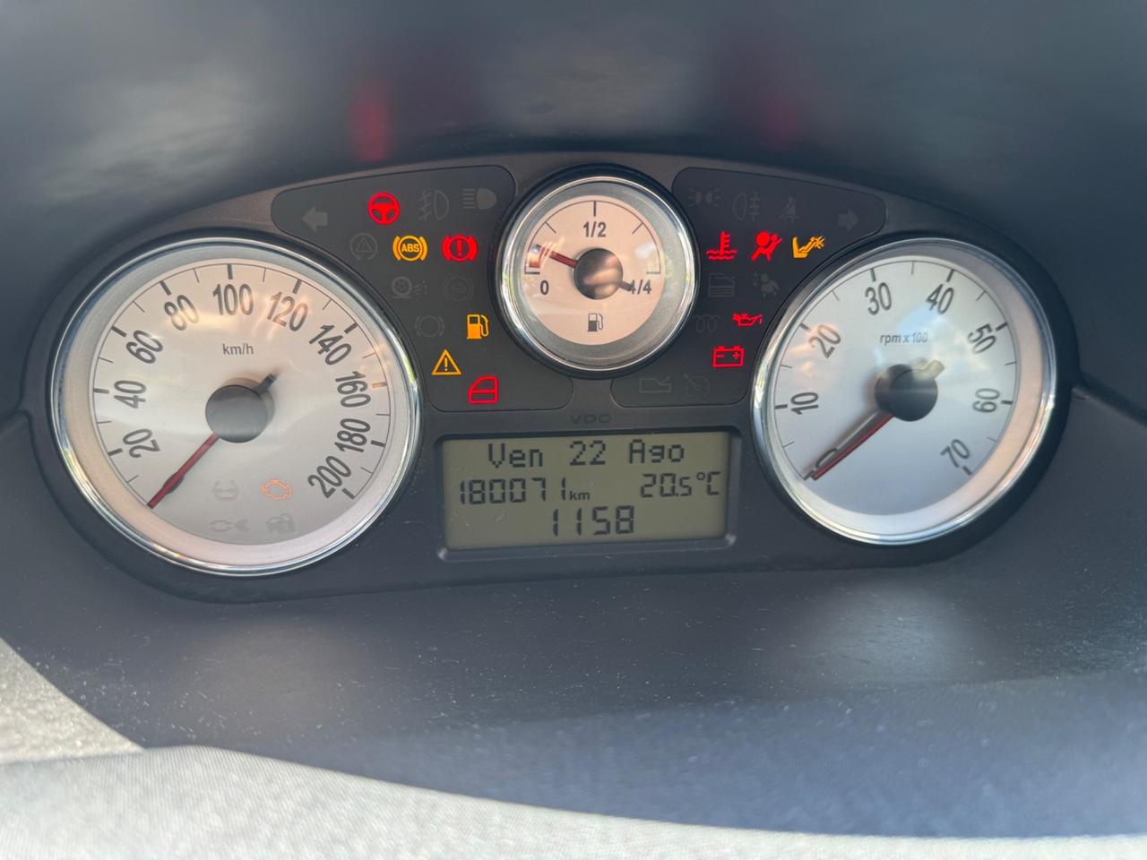 Lancia Ypsilon 1.3 MJT 75 CV PER COMMERCIANTI